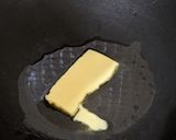A picture of step 2 of White Sauce Pasta.