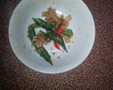 A picture of step 19 of Aloo fulcopi katla rosha ar misti doi.