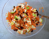 Foto del paso 4 de la receta: Ensalada de zanahoria y manzana
