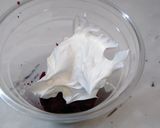 A picture of step 2 of Strawberry cheese delight.