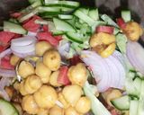 A picture of step 4 of Khatti meethi chana chaat.