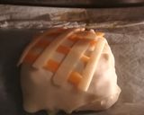 Foto del paso 5 de la receta: Media luna de queso y cebolla caramelizada
