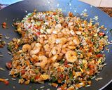 Foto del paso 9 de la receta: Arroz frito con camarones
