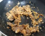 Foto langkah ke 4 dari resep Nasi Goreng Mentega.