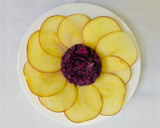 Foto del paso 7 de la receta: Nenúfar de lombarda y snack de manzana roja
