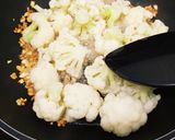 A picture of step 4 of Cauliflower with soya bean sauce.
