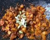 Foto langkah ke 3 dari resep Sambal Goreng Kentang Hati Ampela Ayam.