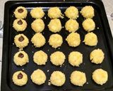 Foto langkah ke 3 dari resep Peanut Thumbprint Cookies.