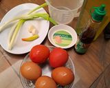 Foto langkah ke 1 dari resep Tumis Telur Tomat.