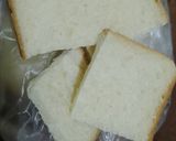 Foto langkah ke 2 dari resep Roti Goreng Telur Apa Adanya.