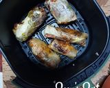 A picture of step 4 of Air Fryer Vietnamese Rice Paper Rolls.