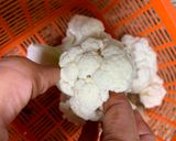 A picture of step 1 of Cauliflower Paratha.