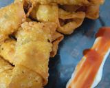 A picture of step 8 of Samosa roll.