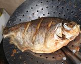 Foto langkah ke 5 dari resep Bawal Goreng.