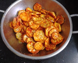 * வாழைக்காய் காரக் கறி*(valaikkai kara curry recipe in tamil) ரெசிபி ஸ்டேப் 4 புகைப்படம்