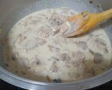 Foto del paso 7 de la receta: Lomo de cerdo con salsa de champiñones y queso