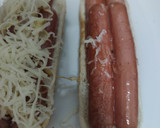 Foto del paso 2 de la receta: Perritos calientes con cebolla y queso