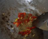 Foto langkah ke 2 dari resep Nasi Goreng Daun Jeruk.