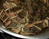 A picture of step 1 of Lemon grass Tea.