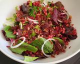 A picture of step 3 of Salad with crispy Iberian ham and pomegranate.
