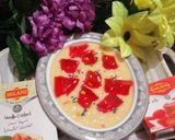 A picture of step 3 of Rainbow Custard😃😃.