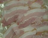 Foto del paso 2 de la receta: Bondiola de cerdo a la costra rellena con panceta ahumada