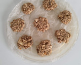 Foto del paso 3 de la receta: Galletas de avena y plátano  en Horno microondas (receta caliente de 3 ingredientes)