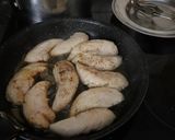 Gombás vadász csirke recept fázis 1 fotója
