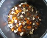 A picture of step 4 of Chicken ‘Gomoku’ Takikomi Gohan (Seasoned Rice).