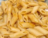 صورة لخطوة 1 من وصفة مكرونة أقلام بنينة عسل 😋