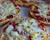 Foto langkah ke 4 dari resep Pizza roti tawar 5 menit.