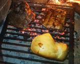 Foto del paso 5 de la receta: Cerdo agridulce con cebolla en la estufa a leña