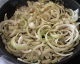 Foto del paso 4 de la receta: Hígado encebollado, como debe sér.......Aúnque se me piante el lagrimónnn!!!