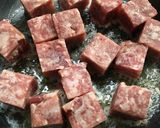 Foto langkah ke 2 dari resep Butter Rice Saikoro Beef.
