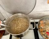 A picture of step 9 of Суп с крупами, бобовыми и шампиньонами.