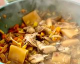 Foto del passaggio 5 della ricetta Paccheri di Legumi alle Ostriche e Porcini con Brunoise di Verdure