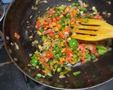 A picture of step 2 of Vegetable pasta.