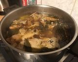 Une image de l'étape 7 de Bouillon de chapon aux herbes aromatiques.