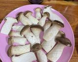 รูปขั้นตอนการทำที่ 1 ของ เห็ดออริจิย่างซอสเทอริยากิ