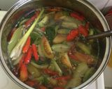 Foto langkah ke 6 dari resep Garang Asem Ayam.