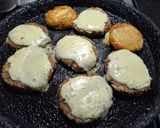 Foto del paso 5 de la receta: Hamburguesas de lentejas, garbanzos y espinaca sin tacc