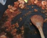 Foto del paso 6 de la receta: Fideuà de galeras y gambitas, al azafrán
