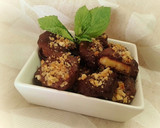 Foto del paso 5 de la receta: Bombones de chocolate rellenos de plátano
