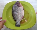 Foto langkah ke 1 dari resep Ikan Mujair Bumbu Kuning.