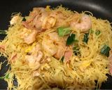 A picture of step 7 of On diets version ofStar Fried Rice Pasta減肥吃的星洲炒米.