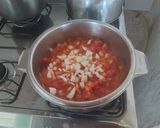 Foto del paso 2 de la receta: Pizza clásica con mucho tomates🍅🍅🍕