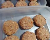 Foto del paso 3 de la receta: Hamburguesas de cerdo con semillas y ensalada multicolor