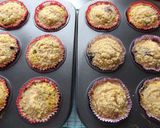 Foto del paso 4 de la receta Muffins con arándanos a la naranja y cobertura crujiente