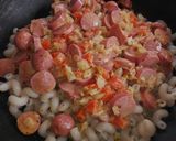 Foto del paso 4 de la receta: Fideos con salchicha a la crema