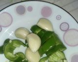صورة لخطوة 2 من وصفة سمك مقلي مع سلطة البطاطا الحارة 😋